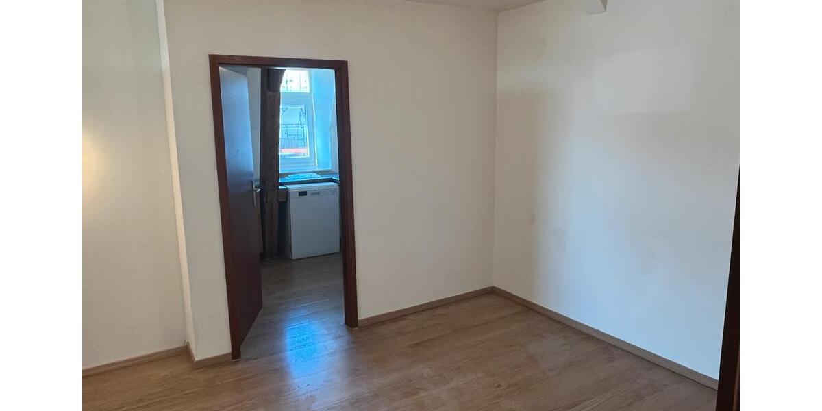 Etagenwohnung Plattling - 3 Zimmer, 70 m&sup2;, 700&euro; | Angebot:25932561