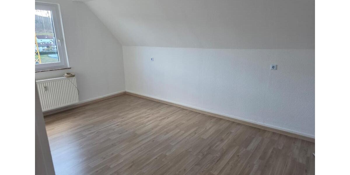 Dachgeschoßwohnung Dietzhölztal - 2 Zimmer, 53 m&sup2;, 468&euro; | Angebot:26134037