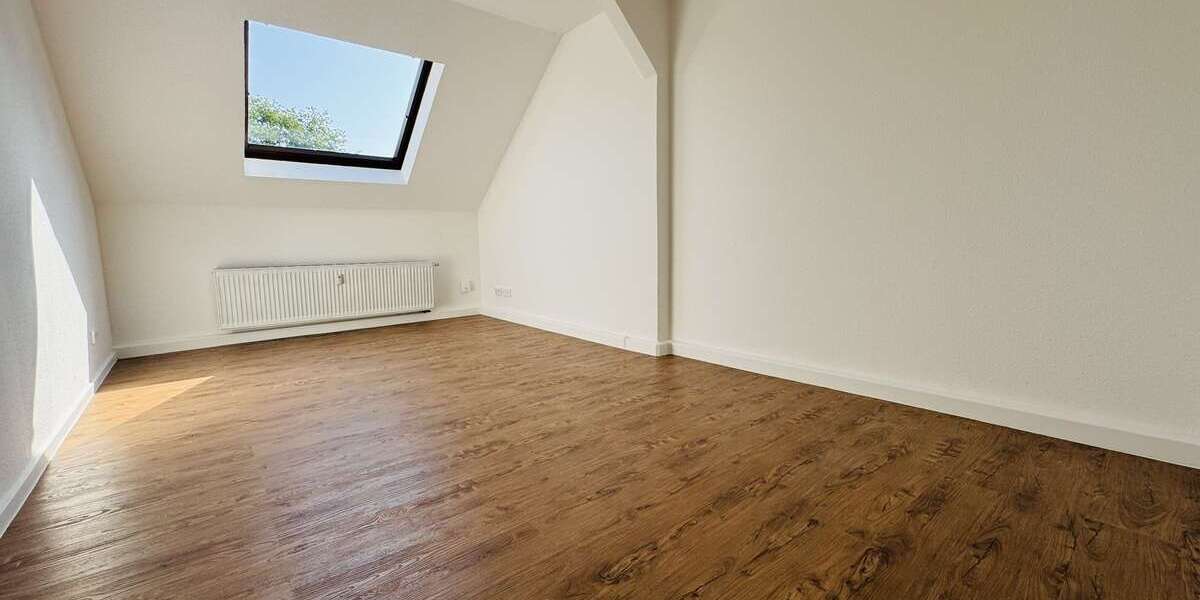 Etagenwohnung Chemnitz Altendorf - 4 Zimmer, 85 m&sup2;, 589&euro; | Angebot:26715876