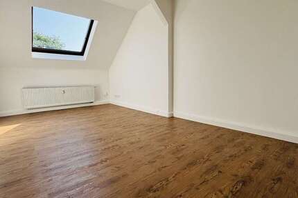 Wohnung Chemnitz Altendorf - 4 Zimmer, 85 m&sup2;, 589&euro; | Angebot:26715876