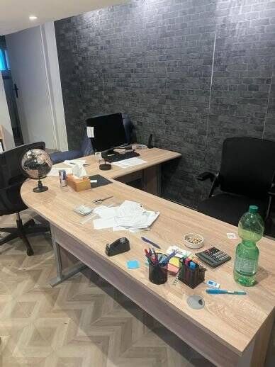 ***VIELSEITIGES BÜRO***Modernisertes Büro + Lager***separater Eingang*** zimmer