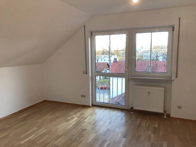 Etagenwohnung Straubing - 3 Zimmer, 97 m&sup2;, 890&euro; | Angebot:26819725