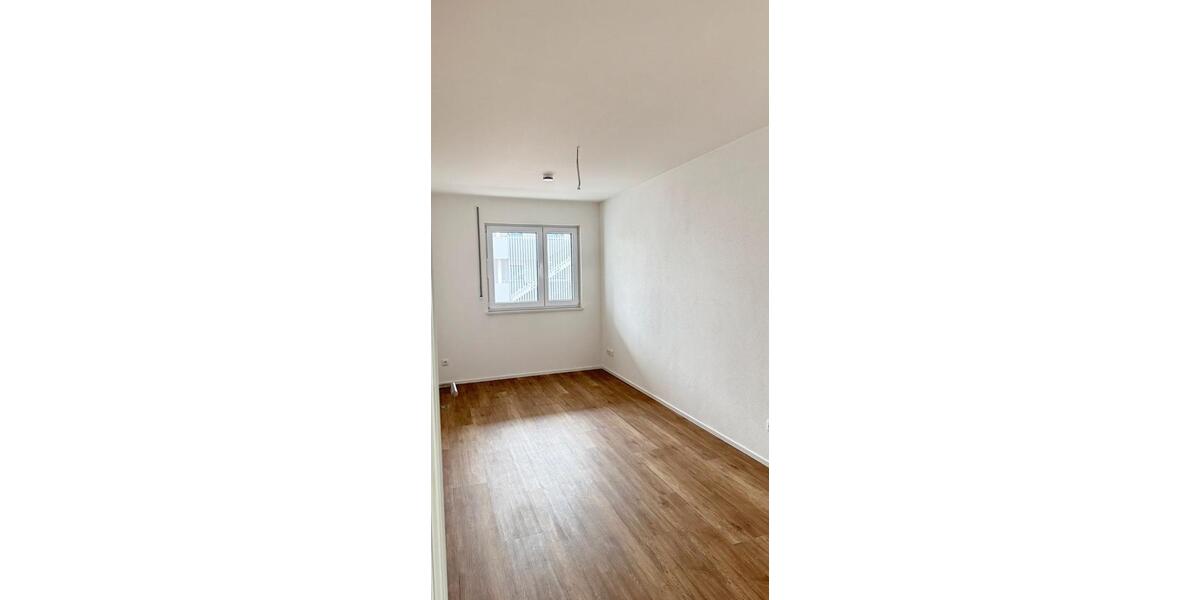 Etagenwohnung Amberg - 4 Zimmer, 112 m&sup2;, 1.341&euro; | Angebot:26351389