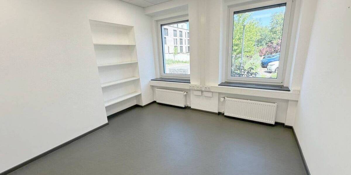Gewerbeobjekt Trier Trier-West - 1 Zimmer, 300 m&sup2;, 4.500&euro; | Angebot:26787579
