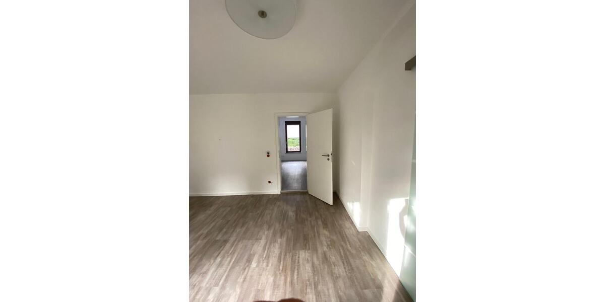 Erdgeschoßwohnung Coburg - 2 Zimmer, 60 m&sup2;, 660&euro; | Angebot:25767093