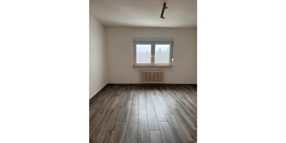 Etagenwohnung Mosbach - 3 Zimmer, 80 m&sup2;, 1.170&euro; | Angebot:26375227