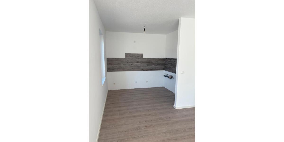 Etagenwohnung Freyung - 4 Zimmer, 80 m&sup2;, 560&euro; | Angebot:26475309