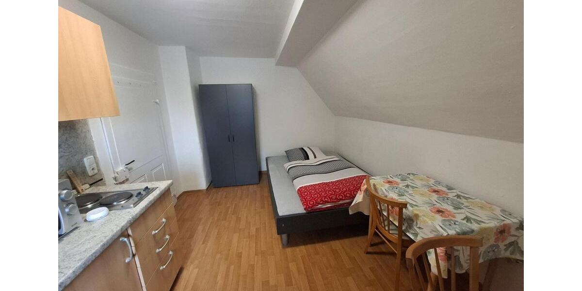 Dachgeschoßwohnung Wernberg-Köblitz Köblitz - 1 Zimmer, 18 m&sup2;, 220&euro; | Angebot:24748438