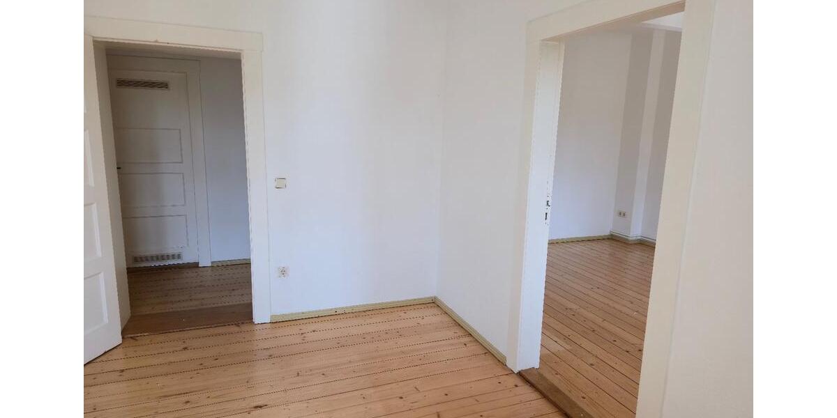 Etagenwohnung Aschersleben - 4 Zimmer, 81 m&sup2;, 425&euro; | Angebot:26443163