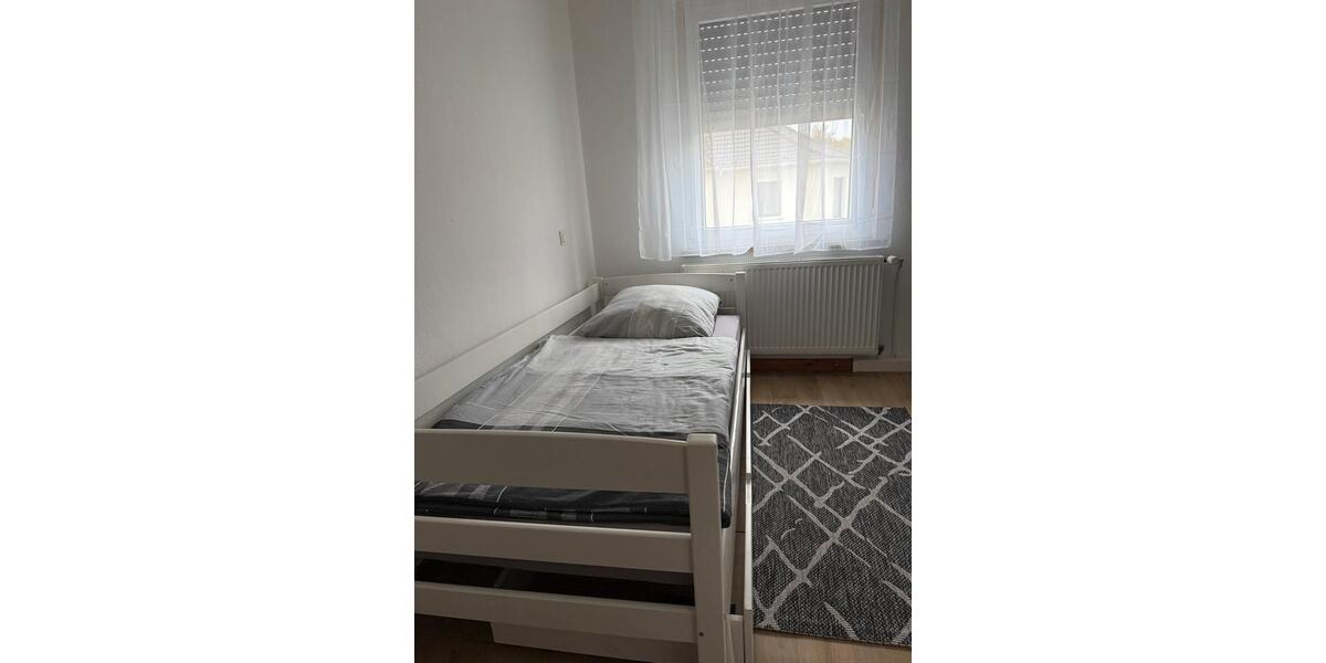 Wohnen auf Zeit Paderborn Neuenbeken - 1 Zimmer, 12 m&sup2;, 500&euro; | Angebot:26637234