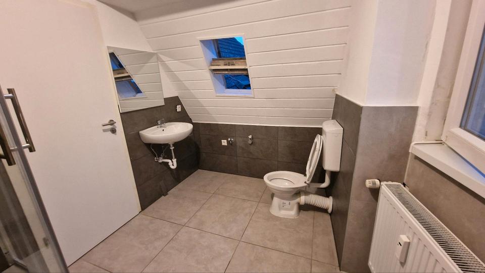 Dachgeschoßwohnung Biblis - 3 Zimmer, 80 m&sup2;, 1.000&euro; | Angebot:25501537