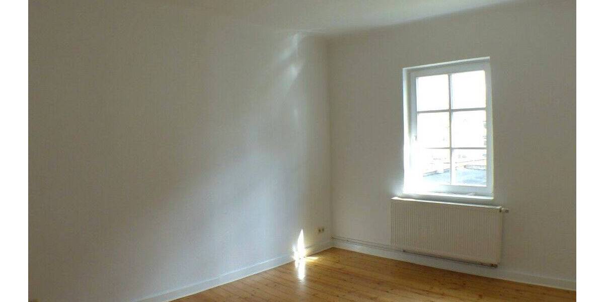 Etagenwohnung Gotha - 3 Zimmer, 82 m&sup2;, 635&euro; | Angebot:26779137