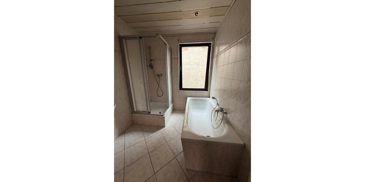 Etagenwohnung Torgau - 3 Zimmer, 82 m&sup2;, 480&euro; | Angebot:25964138