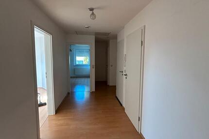 Wohnung Bisingen - 4 Zimmer, 90 m&sup2;, 1.100&euro; | Angebot:25350379