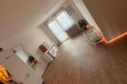 Wohnung Saalfeld (Saale) - 3 Zimmer, 60 m&sup2;, 411&euro; | Angebot:25100788