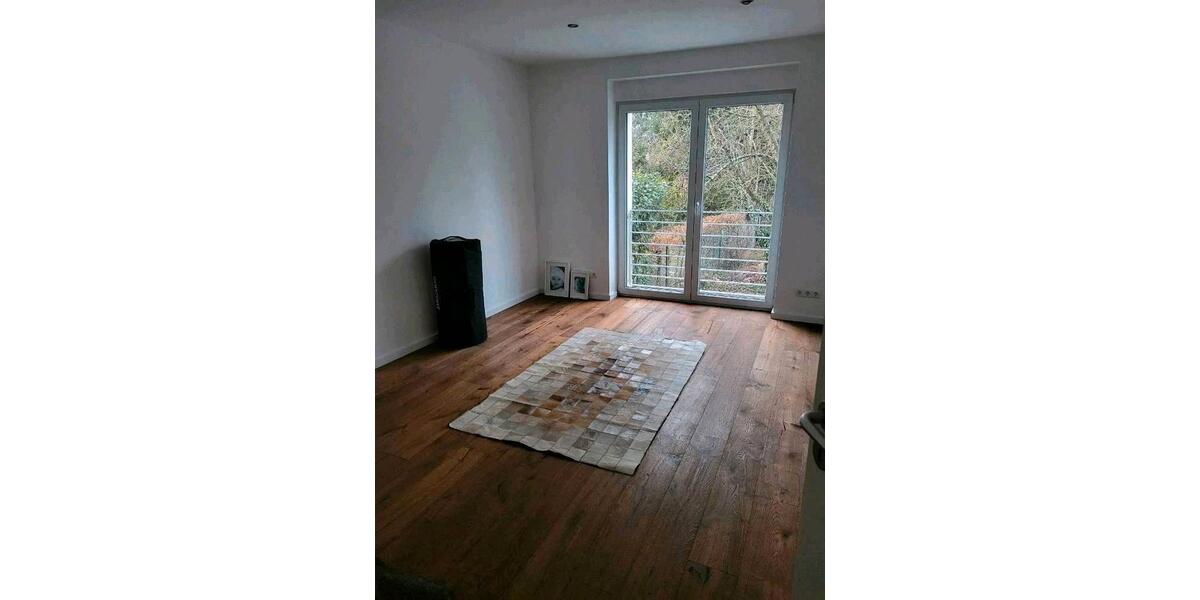 Wohnen auf Zeit Bonn Gronau - 10 Zimmer, 360 m&sup2;, 630&euro; | Angebot:26656257