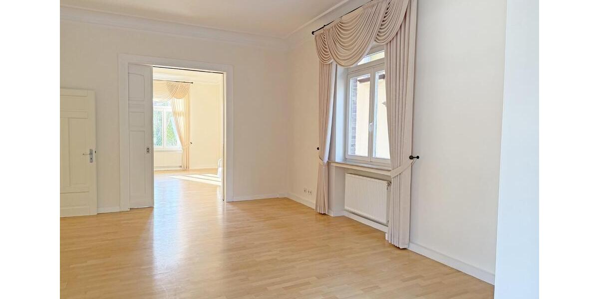 Erdgeschoßwohnung Bad Oeynhausen - 4 Zimmer, 176 m&sup2;, 1.265&euro; | Angebot:22479772