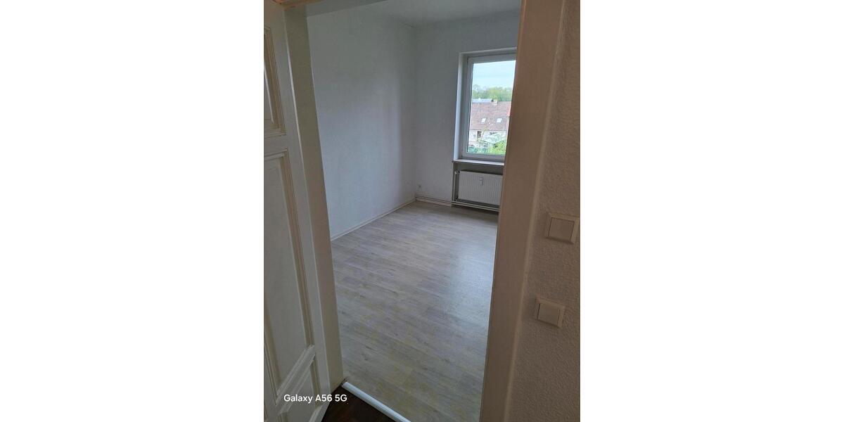 Etagenwohnung Finsterwalde - 3 Zimmer, 80 m&sup2;, 500&euro; | Angebot:26446569