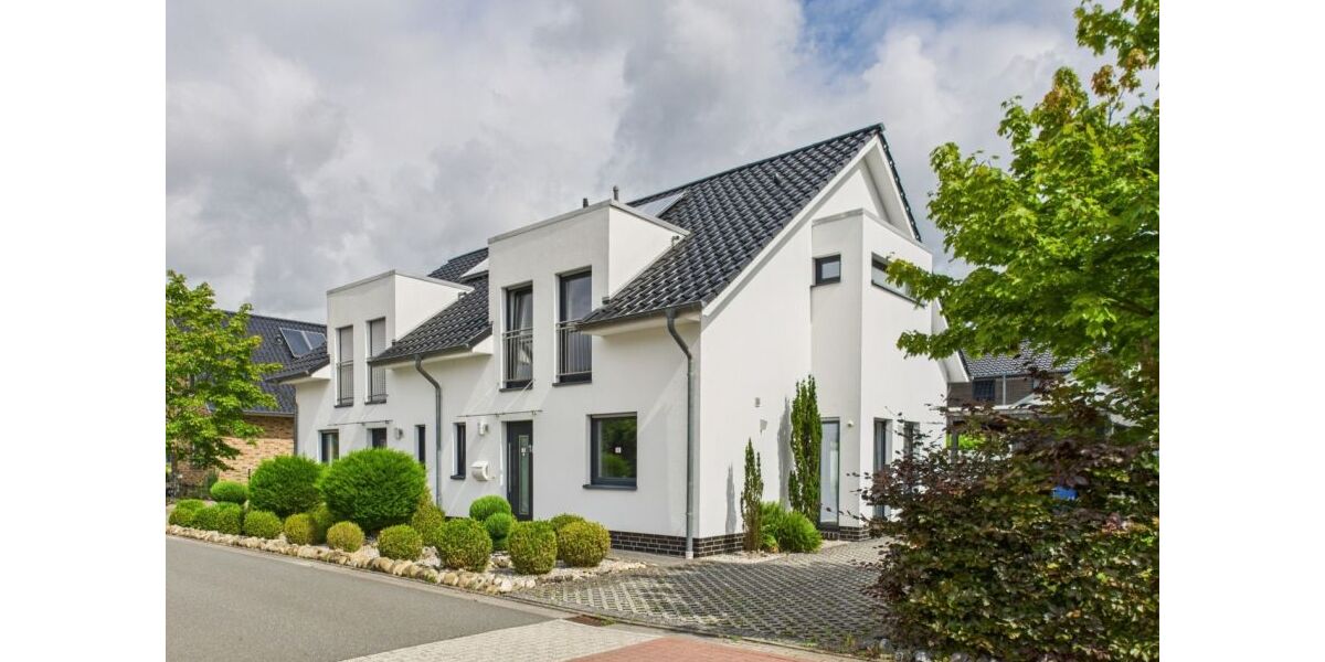 Außergewöhnliches Haus Wohnung über 2 Etagen in ruhiger Lage von Metjendorf-Oldenburg, KFW 70-ModernCarportGarten Wohnen am Rande von Oldenburg - Doppelhaushälfte Wiefelstede / Metjendorf Metjendorf | Angebot:26646278