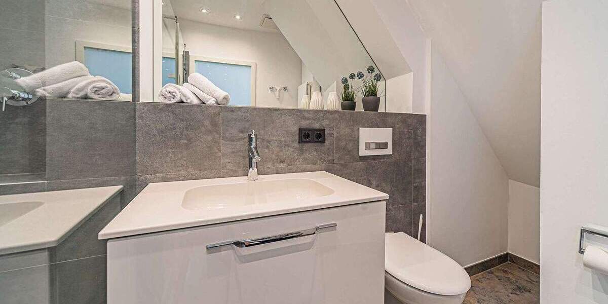 Etagenwohnung Frankfurt am Main Innenstadt - 1 Zimmer, 63 m&sup2;, 3.280&euro; | Angebot:24789399