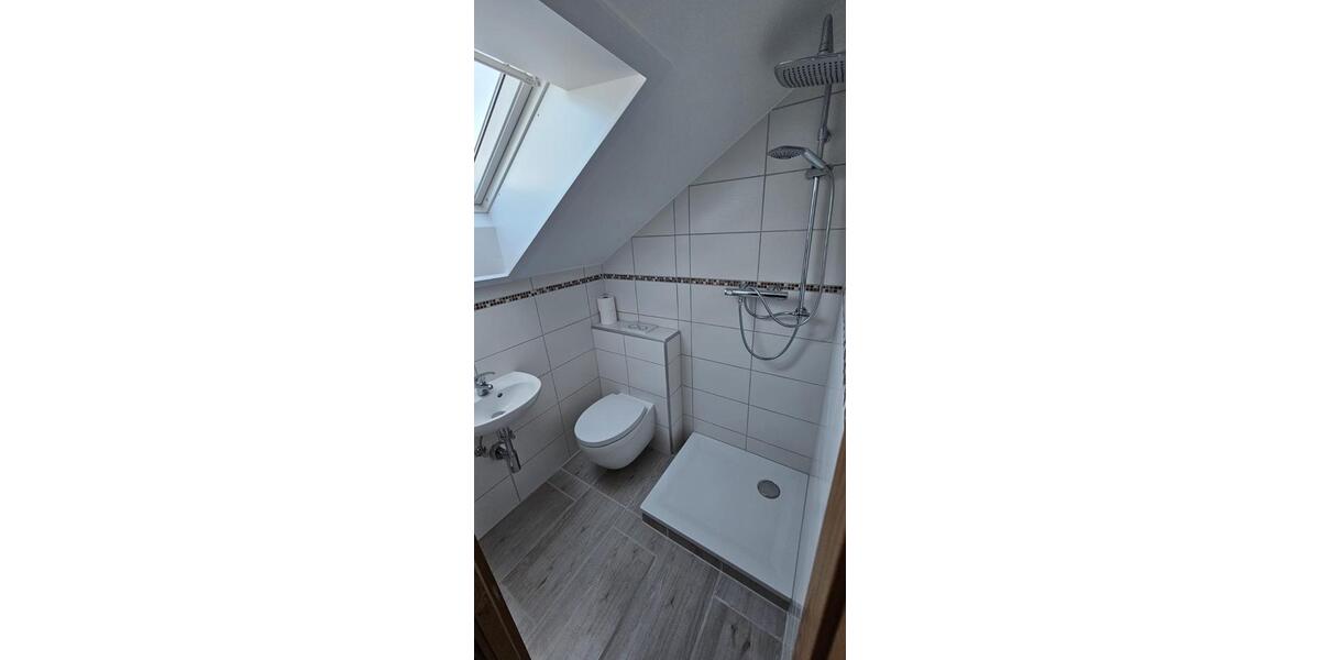 Einfamilienhaus Hof Christiansreuth - 8 Zimmer, 177 m&sup2;, 1.800&euro; | Angebot:24951328