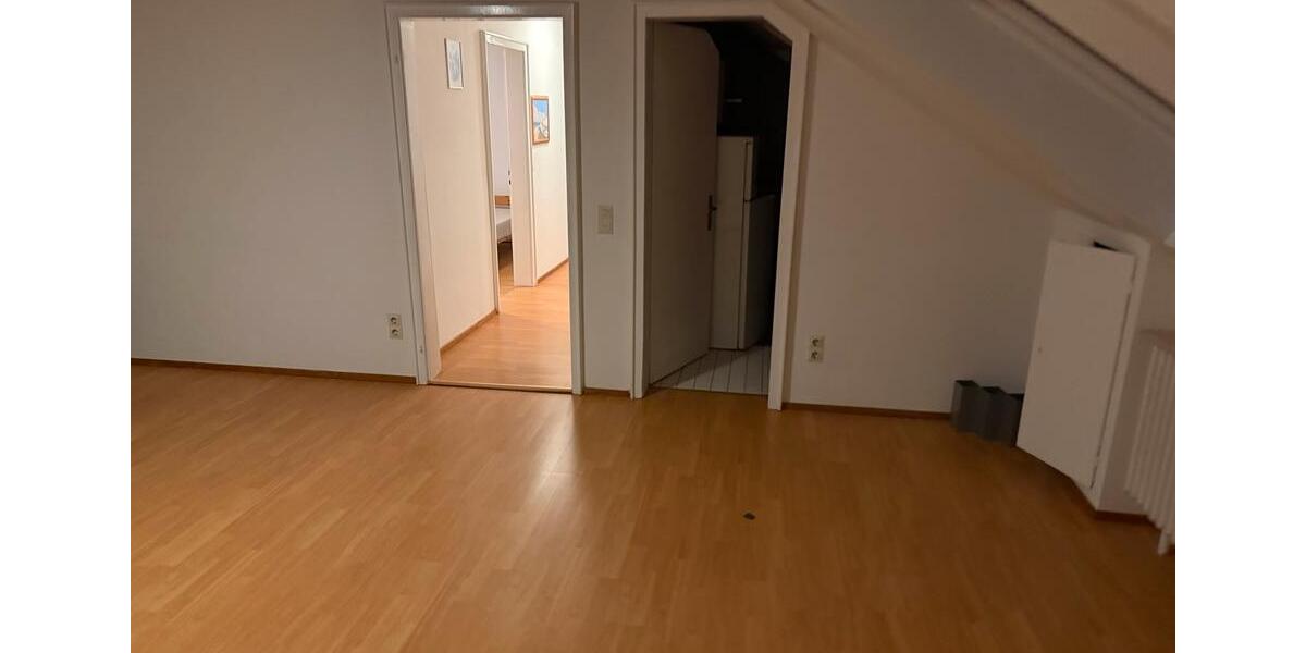 Dachgeschoßwohnung Titisee-Neustadt Neustadt - 3.5 Zimmer, 65 m&sup2;, 945&euro; | Angebot:26056924