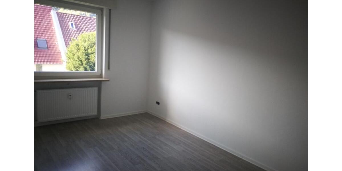 Etagenwohnung Weinstadt - 3 Zimmer, 73 m&sup2;, 935&euro; | Angebot:25979000