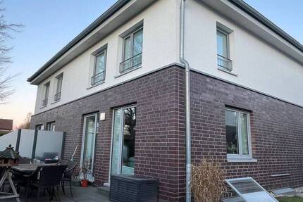 Haus Hamburg Lemsahl-Mellingstedt - 4 Zimmer, 125 m&sup2;, 2.250&euro; | Angebot:26741949