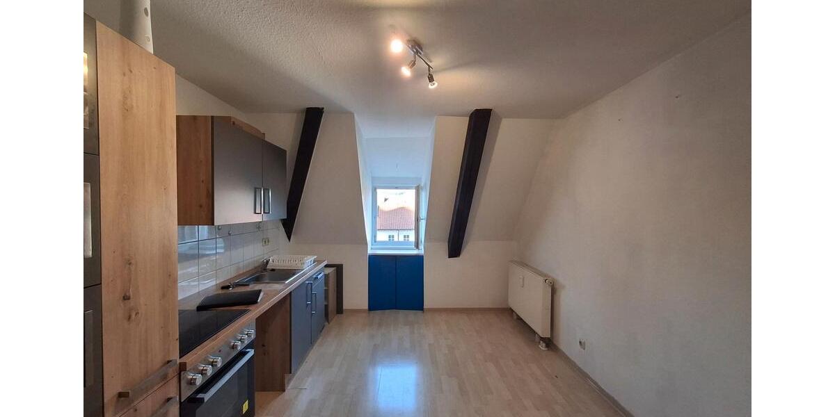 Etagenwohnung Hildburghausen - 2 Zimmer, 73 m&sup2;, 480&euro; | Angebot:23182785