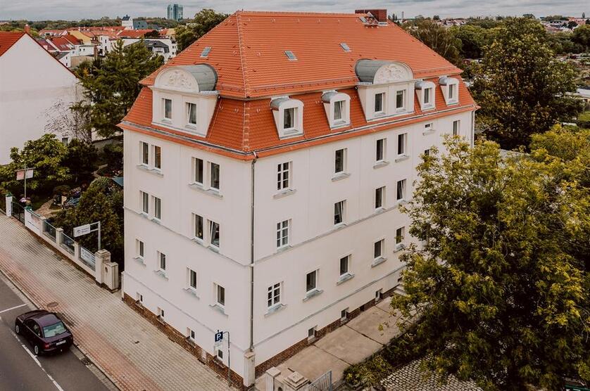 Große Gewerbeeinheit in hervorragender Lage zimmer