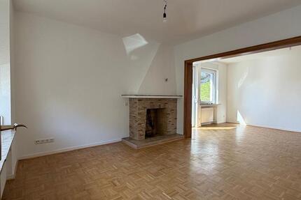 Haus Siegen Weidenau - 6 Zimmer, 111 m&sup2;, 1.450&euro; | Angebot:26254377