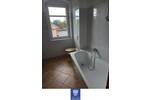 Heimelige 2-Zimmerwohnung mit Balkon, Tageslichtbad mit Wanne und herrlichem Blick!