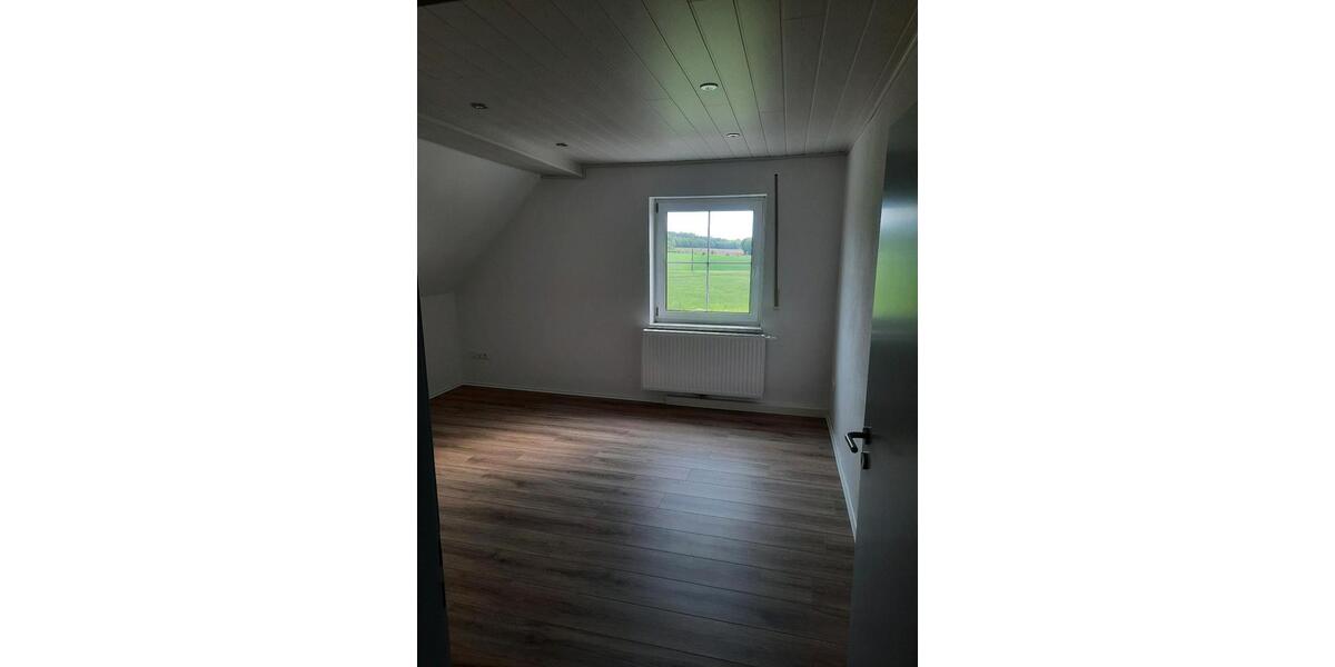 Dachgeschoßwohnung Buttenwiesen - 3 Zimmer, 61 m&sup2;, 930&euro; | Angebot:26580914