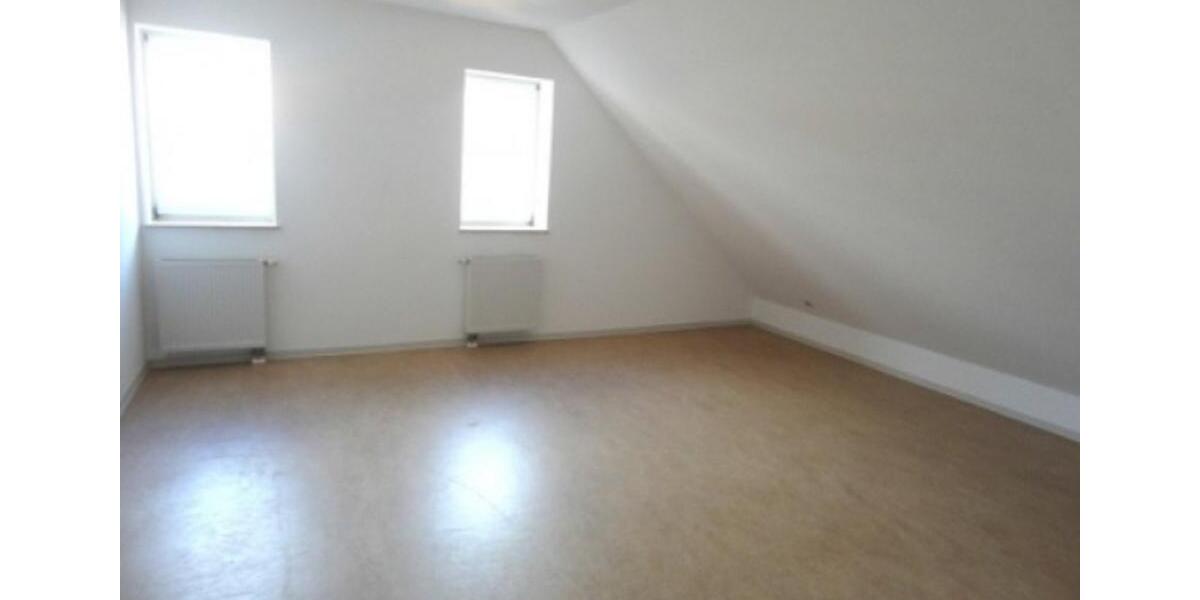 Dachgeschoßwohnung Kirtorf - 3 Zimmer, 102 m&sup2;, 520&euro; | Angebot:24782694