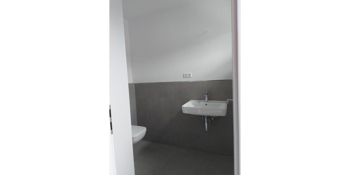 Maisonettenwohnung Ludwigsfelde - 5 Zimmer, 160 m&sup2;, 2.100&euro; | Angebot:23619866