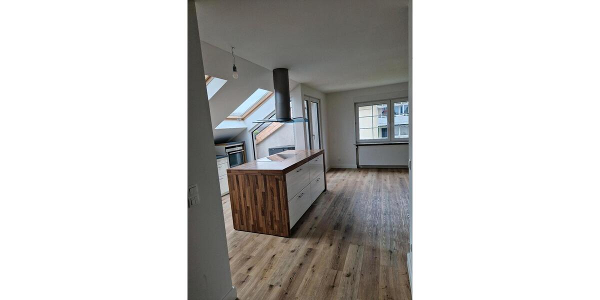 Dachgeschoßwohnung Heppenheim (Bergstraße) - 3 Zimmer, 88 m&sup2;, 1.350&euro; | Angebot:26535590