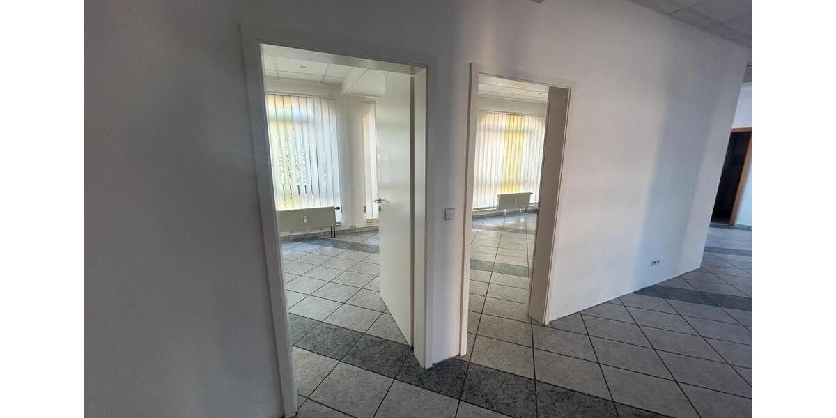 Gewerbeobjekt Rutesheim - 1.200&euro; | Angebot:24749351