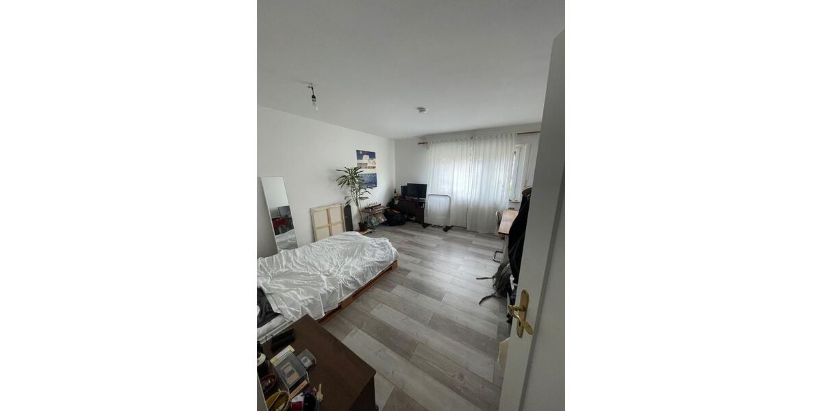 Etagenwohnung Pforzheim - 3 Zimmer, 84 m&sup2;, 800&euro; | Angebot:26678675
