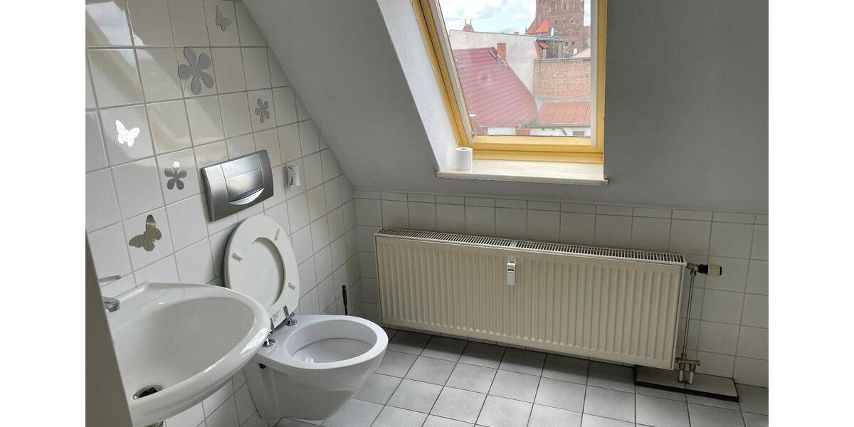 Dachgeschoßwohnung Demmin - 3 Zimmer, 72 m&sup2;, 495&euro; | Angebot:24017553