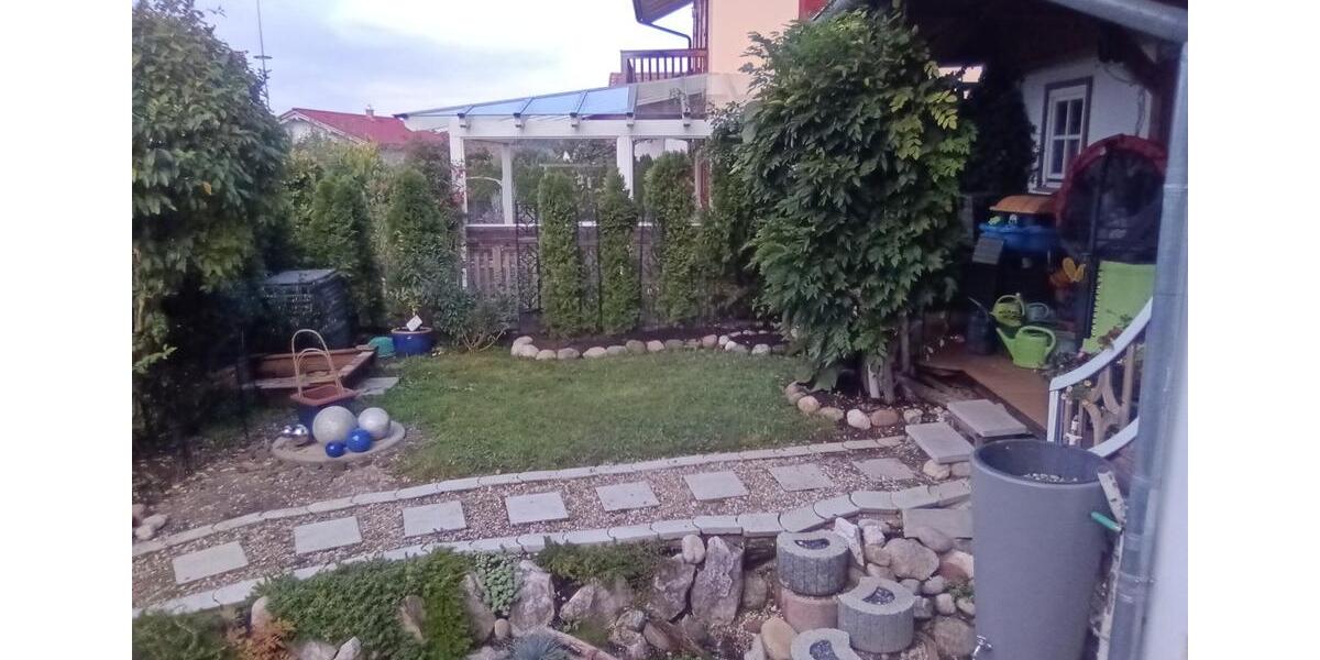 Hübsche ,helle Einliegerwohnung mit eigenem Garten 2.5 zimmer