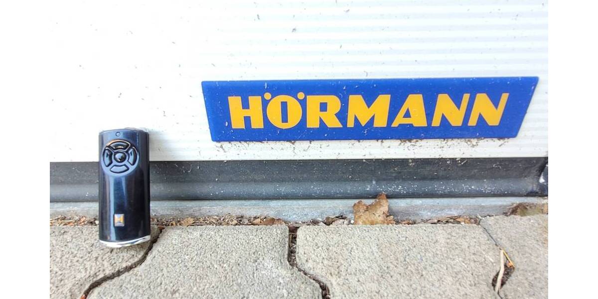 Gewerbehalle_Studio_Werkstatt mit Rolltor und Büro am Bahnhof Müllheim 2 zimmer