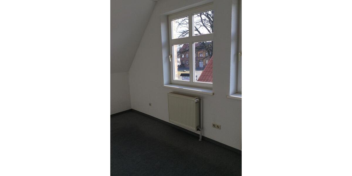 Etagenwohnung Diesdorf - 5 Zimmer, 136 m&sup2;, 690&euro; | Angebot:24487759