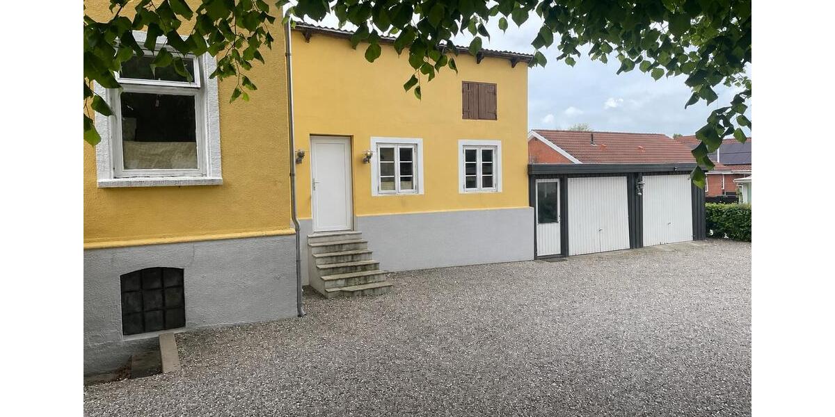 Etagenwohnung Flensburg Falkenberg - 3 Zimmer, 130 m&sup2;, 1.000&euro; | Angebot:26697330