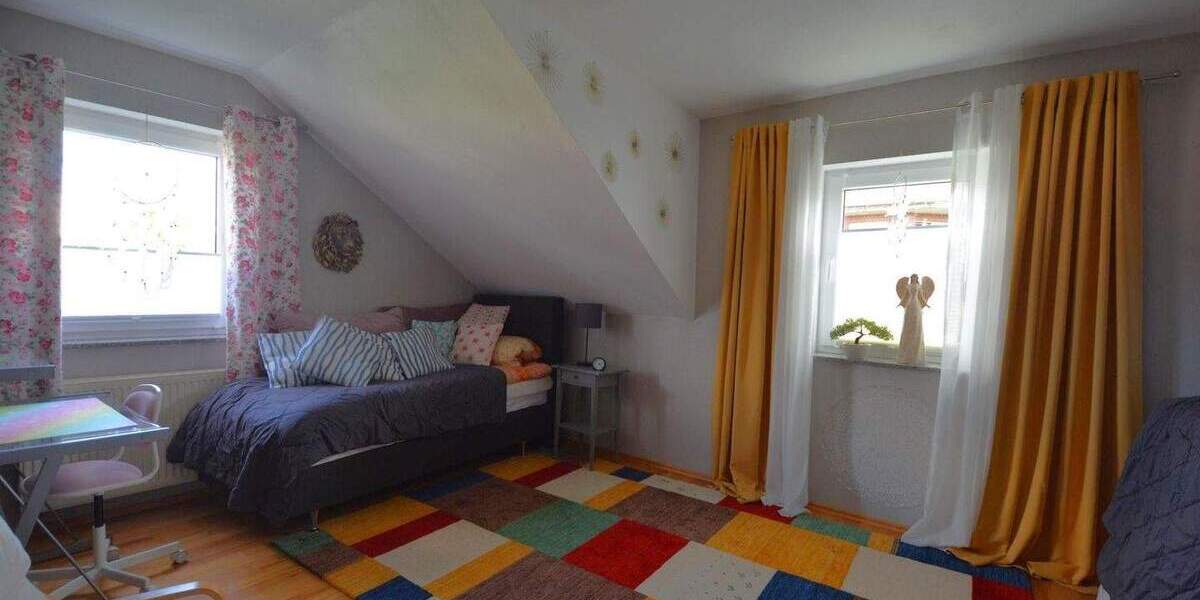 Doppelhaushälfte Gerolstein - 5 Zimmer, 112 m&sup2;, 1.300&euro; | Angebot:24632152