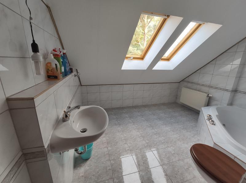 2 Zi. Whg. im 1. OG mit Dachterrasse, Stellplatz und Gartenmitbenutzung 2 zimmer