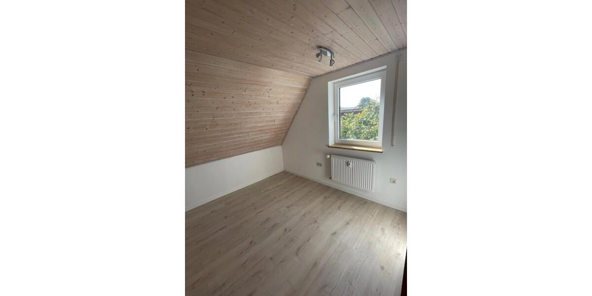 Dachgeschoßwohnung Mönchsdeggingen - 3 Zimmer, 70 m&sup2;, 630&euro; | Angebot:25409060