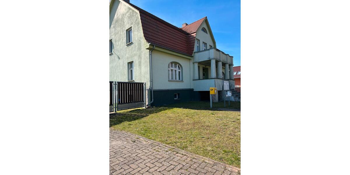 Historischer Vierseithof mit Dorfvilla, Werkstätten und Hofanlage 9 zimmer