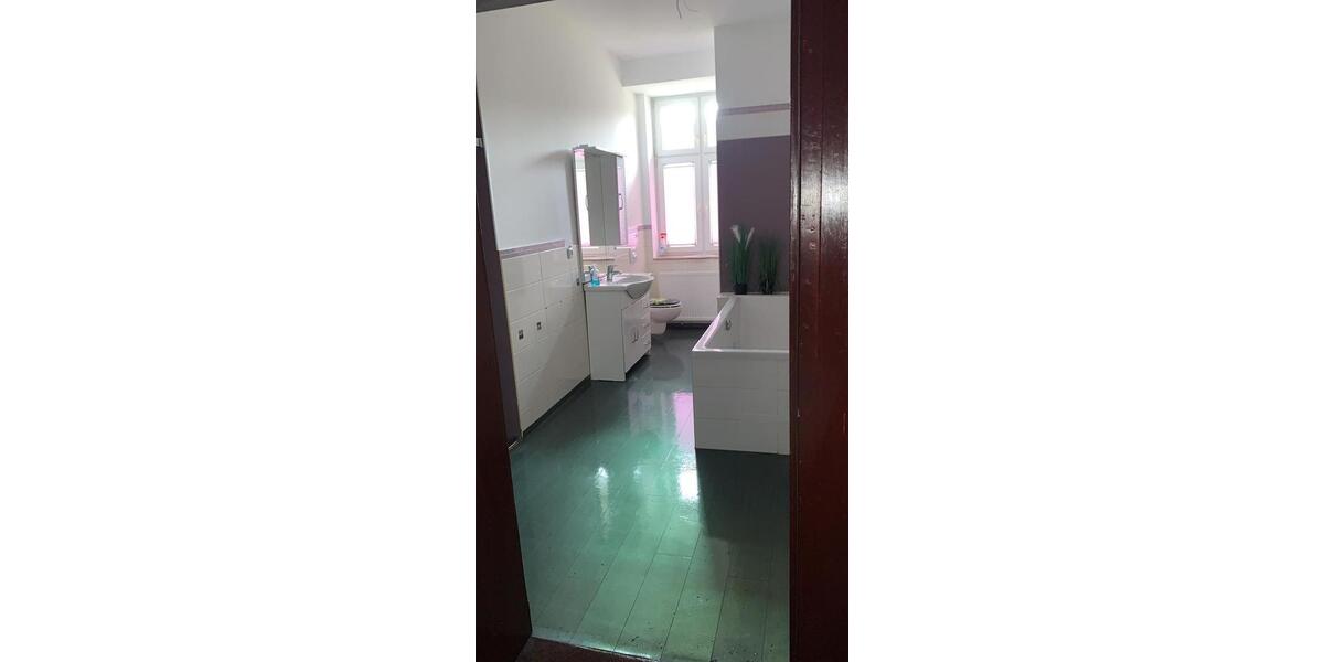 Etagenwohnung Frankfurt (Oder) Booßen - 5 Zimmer, 167 m&sup2;, 1.199&euro; | Angebot:24455306