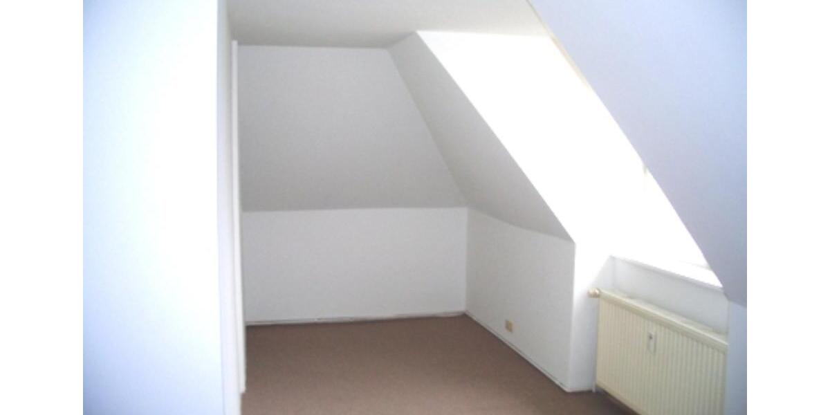 Dachgeschoßwohnung Lübz - 3 Zimmer, 58 m&sup2;, 400&euro; | Angebot:25479774