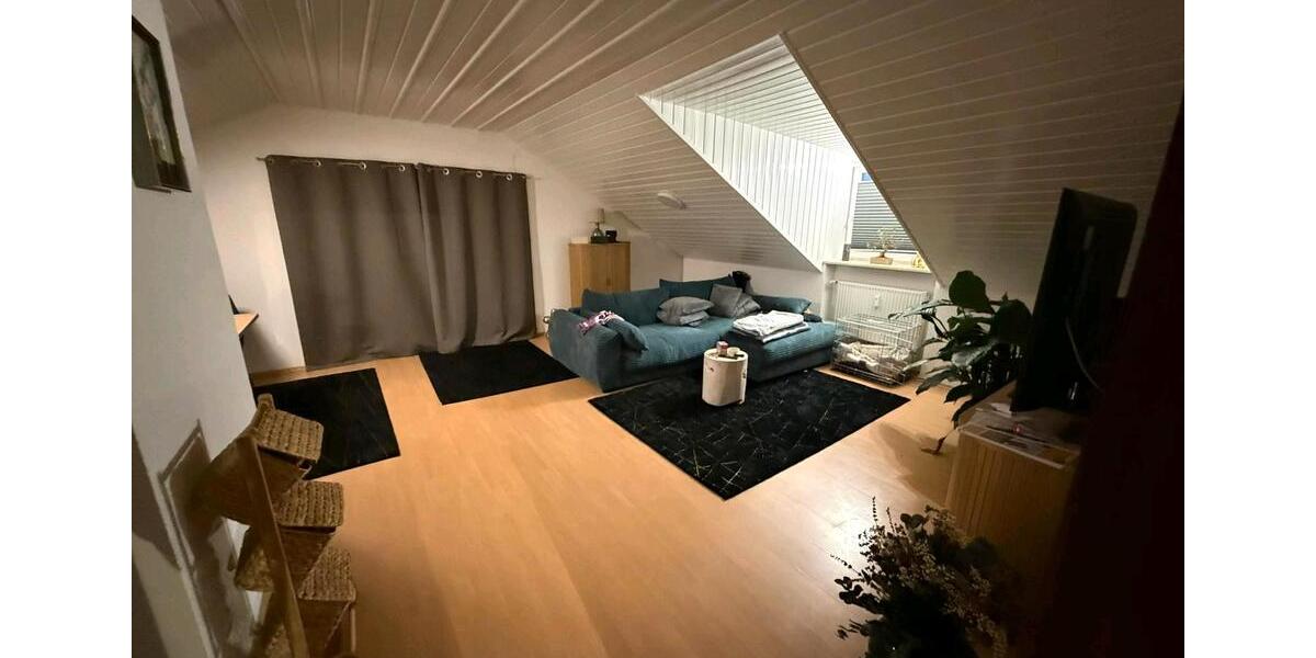 Dachgeschoßwohnung Buch am Buchrain Mitterbuch - 3.5 Zimmer, 110 m&sup2;, 1.450&euro; | Angebot:25931402